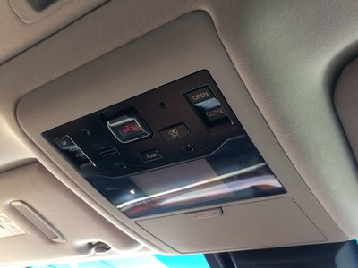 2016 Lexus LX photo 37