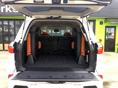 2016 Lexus LX photo 57