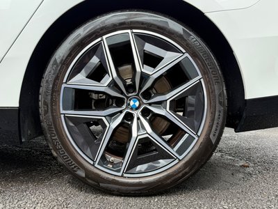 2024 BMW 5 SERIES photo 16