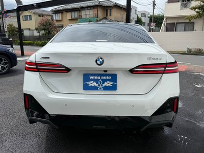 2024 BMW 5 SERIES photo 10