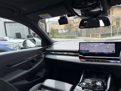 2024 BMW 5 SERIES thumbnail 38