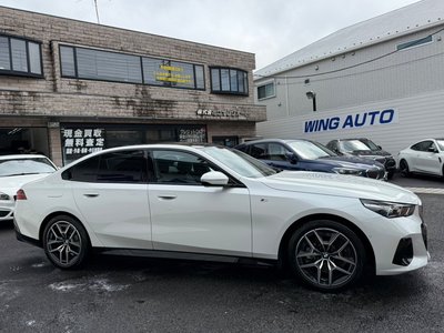 2024 BMW 5 SERIES photo 12