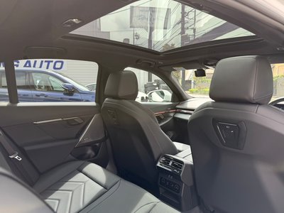 2024 BMW 5 SERIES photo 5