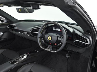 صورة 16 لـ 2024 Ferrari 296 GTS