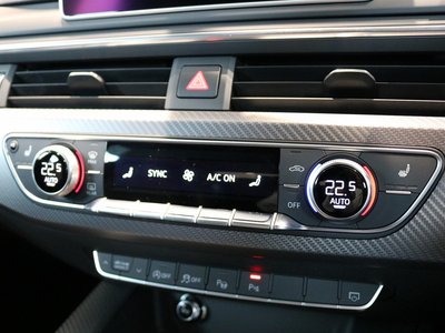 2019 AUDI RS4 AVANT photo 32