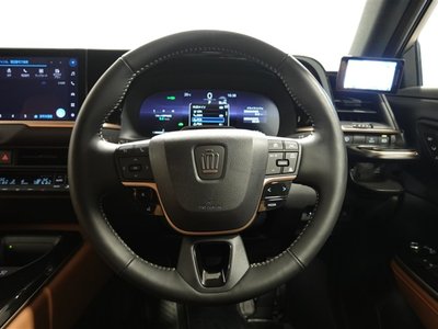 2025 Toyota CROWN SPORT thumbnail 24