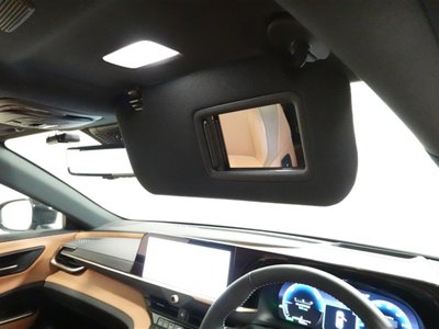 2025 Toyota CROWN SPORT thumbnail 26