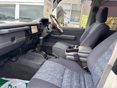 صورة 30 لـ 2001 Toyota LAND CRUISER 70