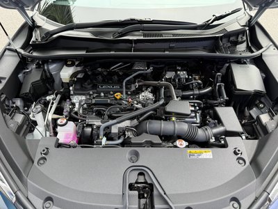 2025 Lexus LBX — миниатюра 20