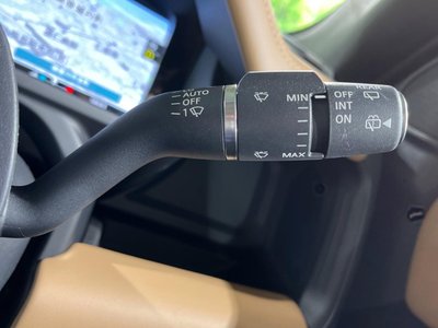 2025 LAND Rover DEFENDER thumbnail 37