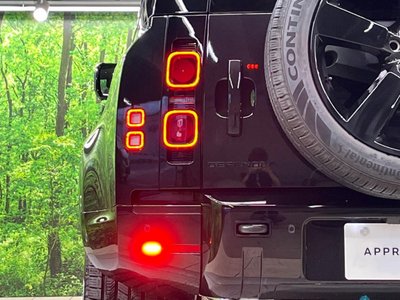 2025 LAND Rover DEFENDER thumbnail 30
