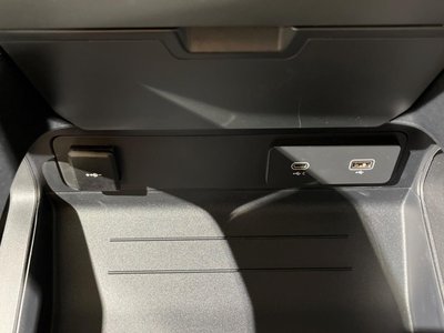 2025 LAND Rover DEFENDER thumbnail 59