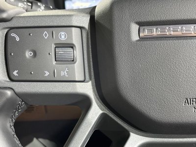2025 LAND Rover DEFENDER thumbnail 38
