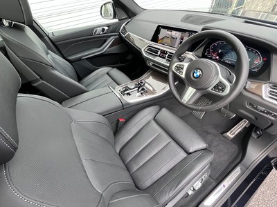 صورة 14 لـ 2022 BMW X5