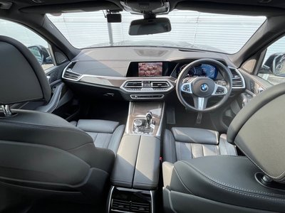 صورة 2 لـ 2022 BMW X5