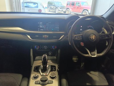 2023 ALFA Romeo STELVIO — миниатюра 28