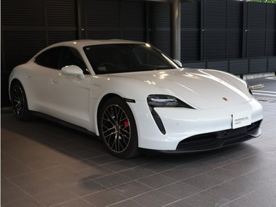 صورة 3 لـ 2021 Porsche TAYCAN
