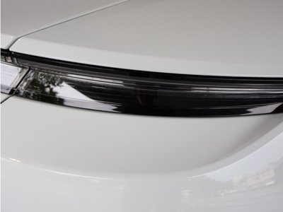 صورة 8 لـ 2021 Porsche TAYCAN