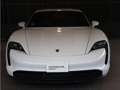 صورة 2 لـ 2021 Porsche TAYCAN