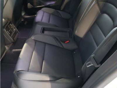 صورة 20 لـ 2021 Porsche TAYCAN