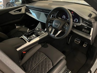 2026 AUDI Q8 photo 8