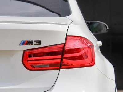 صورة 25 لـ 2014 BMW M3 SEDAN