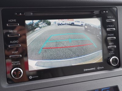 صورة 48 لـ 2019 Toyota SIENA