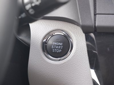 صورة 35 لـ 2019 Toyota SIENA