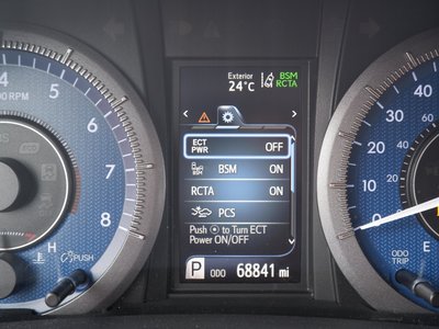 صورة 29 لـ 2019 Toyota SIENA
