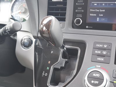 صورة 34 لـ 2019 Toyota SIENA