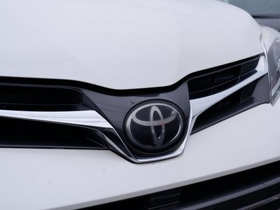 صورة 6 لـ 2019 Toyota SIENA