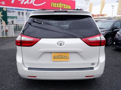 صورة 20 لـ 2019 Toyota SIENA