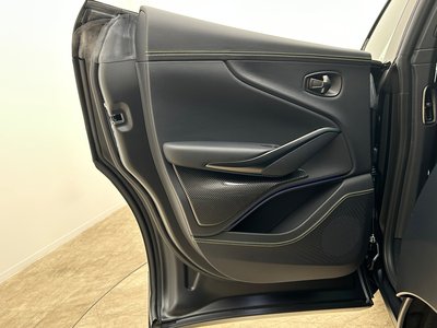 صورة 35 لـ 2024 Aston Martin DBX
