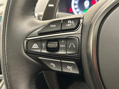 صورة 52 لـ 2024 Aston Martin DBX