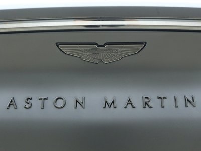صورة 14 لـ 2024 Aston Martin DBX