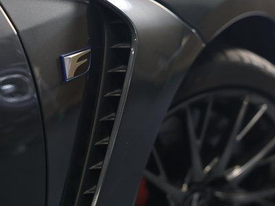 2021 Lexus RC F 照片 12