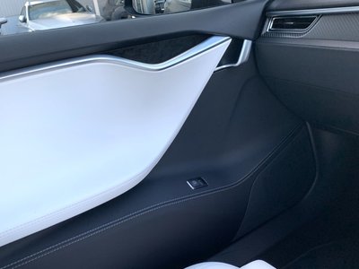 صورة 38 لـ 2018 Tesla MODEL S