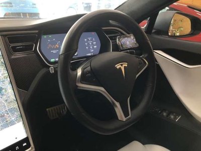 صورة 10 لـ 2018 Tesla MODEL S