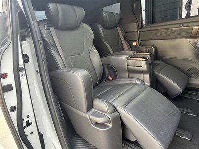 صورة 26 لـ 2025 Toyota VELLFIRE