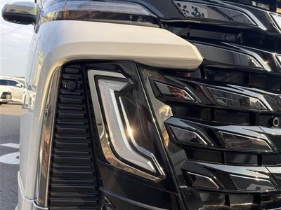 صورة 41 لـ 2025 Toyota VELLFIRE
