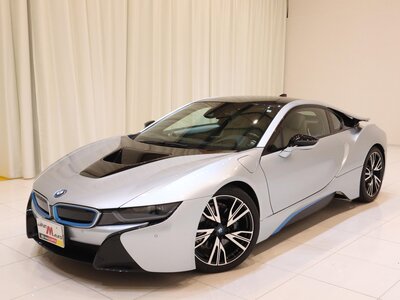 صورة 6 لـ 2015 BMW I8