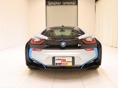 صورة 8 لـ 2015 BMW I8