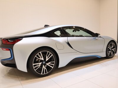 صورة 11 لـ 2015 BMW I8