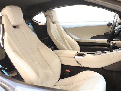 صورة 15 لـ 2015 BMW I8