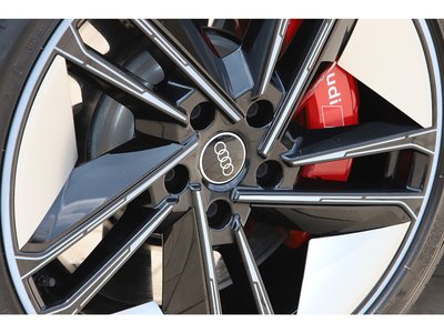 صورة 34 لـ 2021 AUDI RS E-TRON GT