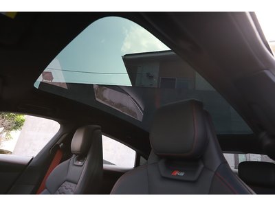 صورة 43 لـ 2021 AUDI RS E-TRON GT