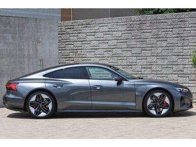 صورة 17 لـ 2021 AUDI RS E-TRON GT