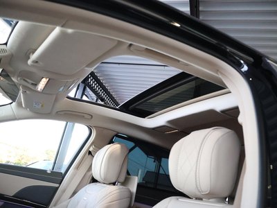 2018 Mercedes-BENZ S-CLASS MAYBACH photo 42