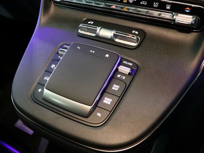 2024 Mercedes-BENZ V-CLASS — миниатюра 20