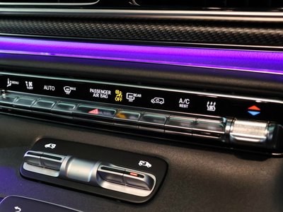 2024 Mercedes-BENZ V-CLASS — миниатюра 19